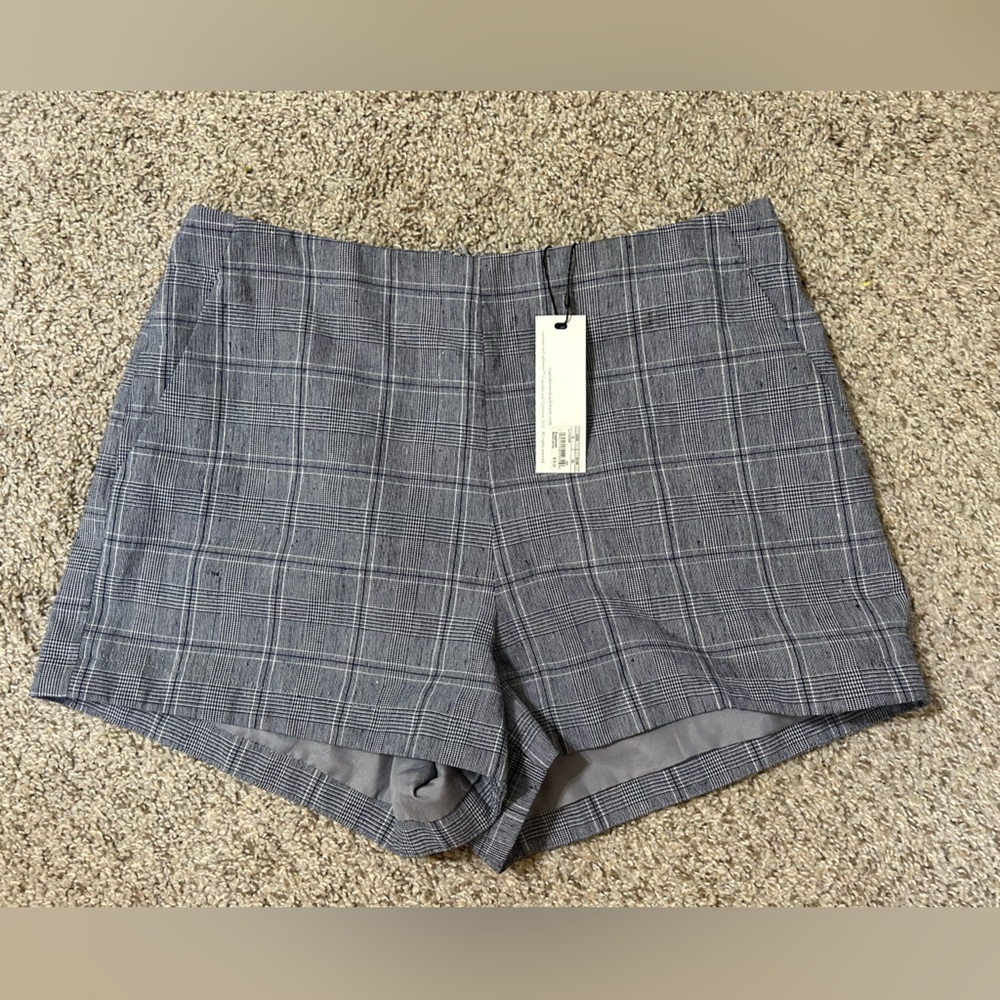 cupcakes & cashmere Gray Plaid Flat-Front Shorts Vinson Women's Size 6 Linen